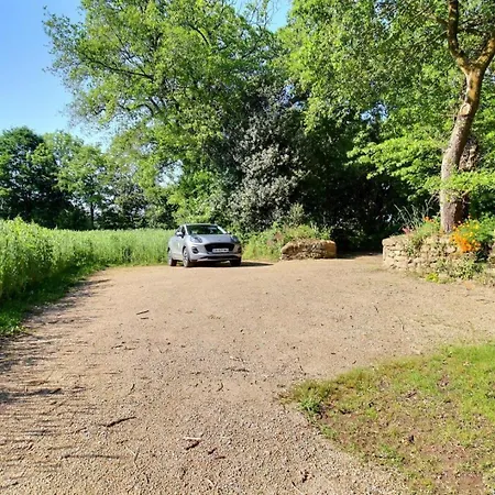 Le Tejtal 6pers Holiday home Plumergat